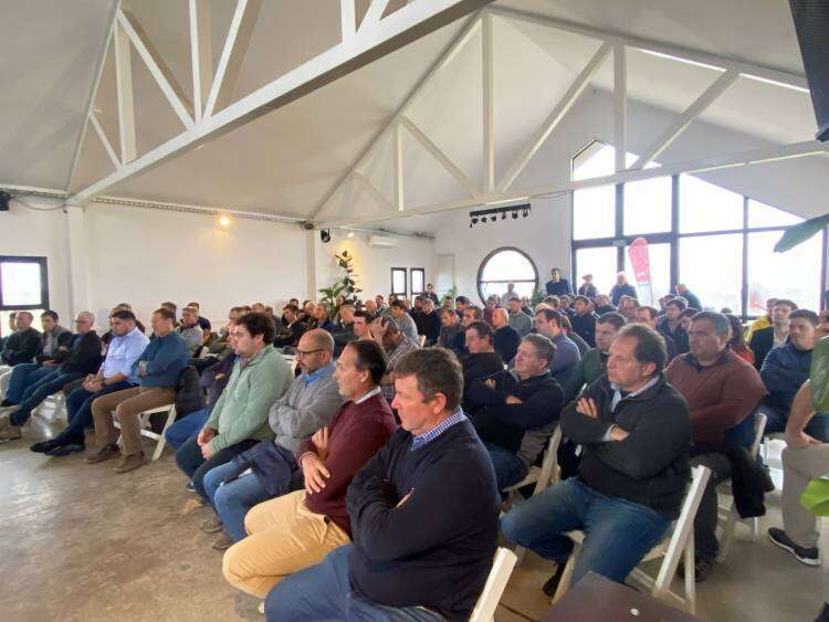 Alianza "Agro Alarcia - Don Juan Combustibles": "canje de cereales disponible o a cosecha... por combustible..."