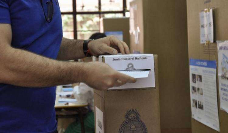 Suárez elige sus nuevos 8 concejales y 3 nuevos consejeros escolares: los candidatos de las 9 listas
