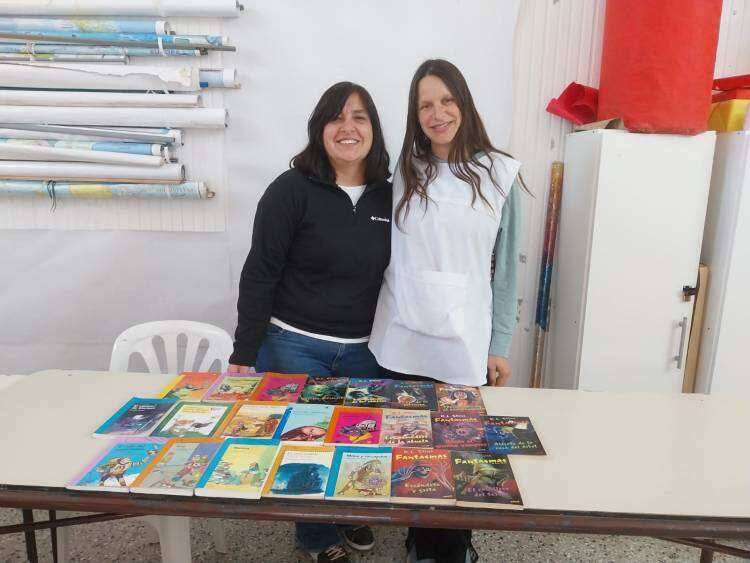La Biblioteca Popular Infantil entregó 22 libros infanto-juveniles a la Escuela N° 3 "Remedios  Escalada de San Martín"
