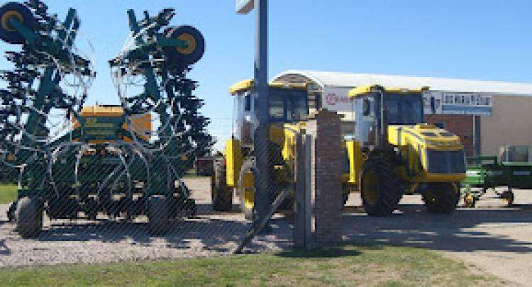Pfeifauf Agro. Presente en la Expo con toda la línea Pierobon y Lovol