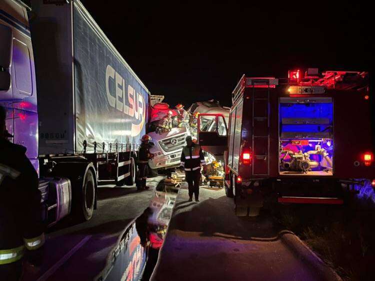 Un suarense fallecido en choque múltiple de camiones en Urdampilleta 