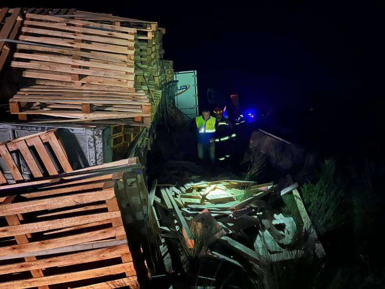 Un suarense fallecido en choque múltiple de camiones en Urdampilleta 