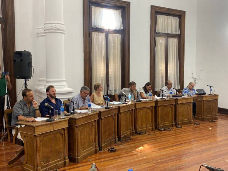 “Los bloques opositores estamos viendo cómo podemos judicializar esta medida”