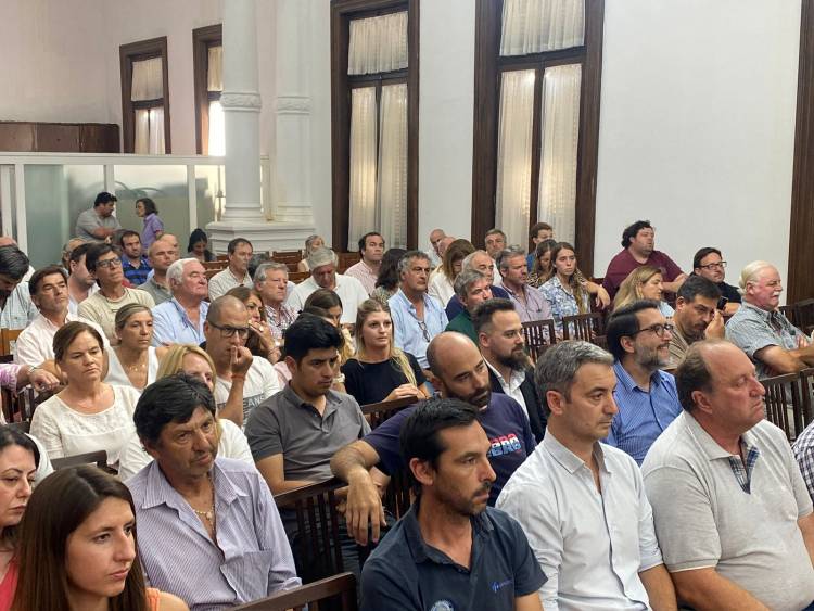 “Los bloques opositores estamos viendo cómo podemos judicializar esta medida”