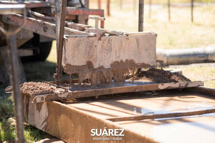 Comenzó la obra del nuevo pozo de agua sobre avenida Casey