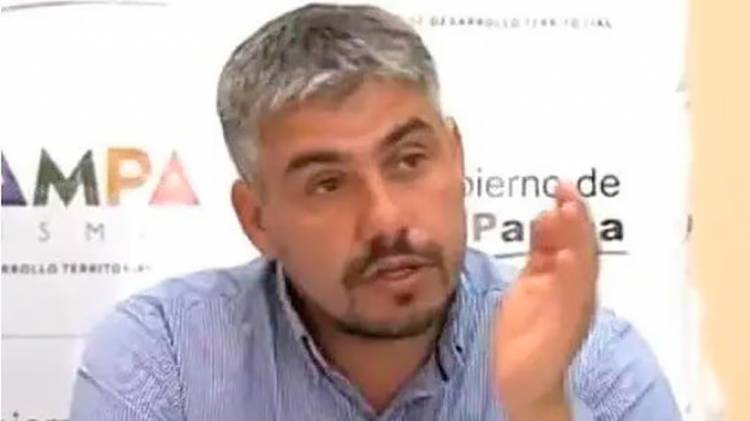 Tragedia vial en La Pampa: un sistema hidráulico se soltó de un camión grúa y mató al intendente de Quehué