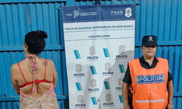 En Bahía Blanca el Municipio echó a la inspectora de tránsito que chocó y se negó a soplar la pipeta