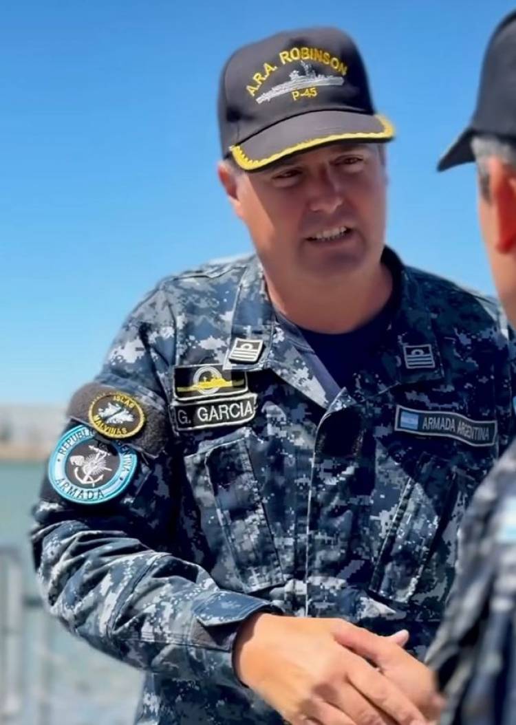 Capitán de Fragata Gerardo José García, un suarense que se destaca en la Armada Argentina