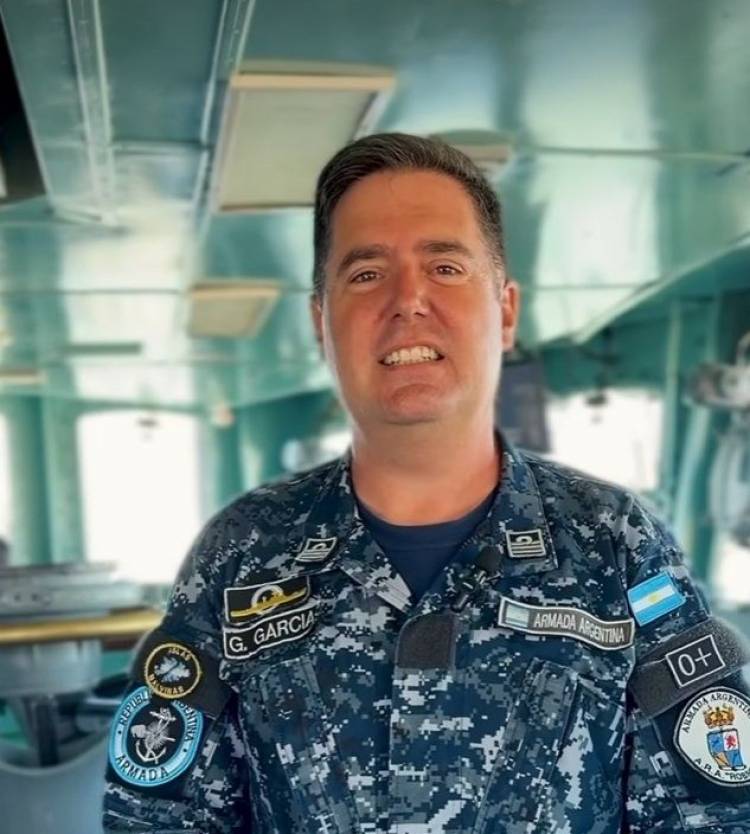 Capitán de Fragata Gerardo José García, un suarense que se destaca en la Armada Argentina