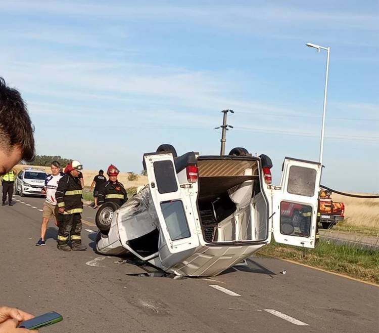 Choque de vehículos en el cruce “Las 5 Hermanas”