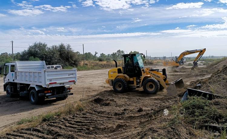 VIALIDAD NACIONAL EJECUTA TRABAJOS DE MANTENIMIENTO DE CALZADA EN LA RN 33