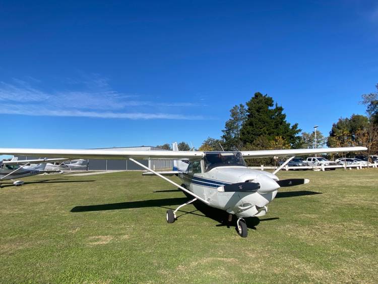 Intensa actividad con gran convocatoria en el Aeroclub Coronel Suárez