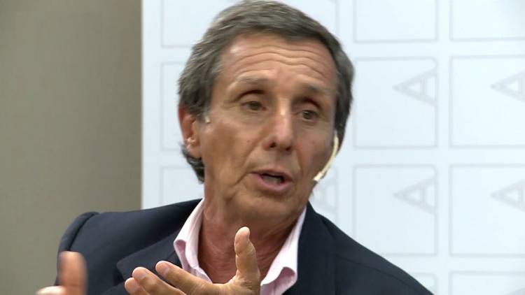 Provincialización de las rutas nacionales. “En la ruta nacional  3 que une Capital Federal con el puerto de Bahía Blanca, habrá que pagar 8 peajes”