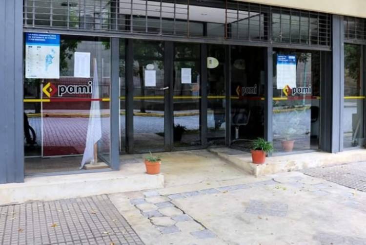 PAMI: Escasa disponibilidad de cupos obliga a jubilados a abonar el total de la consulta 