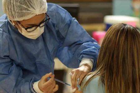 Provincia identificó a más de 5 mil personas que mintieron para vacunarse