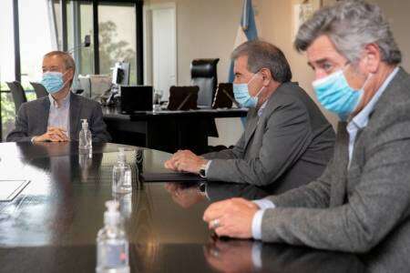 Schiaretti le exigió a Alberto que levante "de inmediato" el cepo a la carne