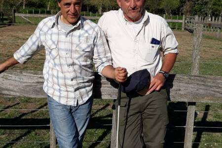 Admisión de bovinos: Pedro Gerbelli y César Díaz jurados de Angus en la Rural.