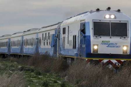 Paro ferroviario por la suspensión del servicio Bahía Blanca-Buenos Aires