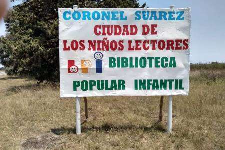 "Nuestra institución no vende libros"
