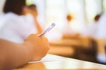 En Provincia, 500 escuelas sumarán una hora de clases y otras 260 pasarán a jornada extendida