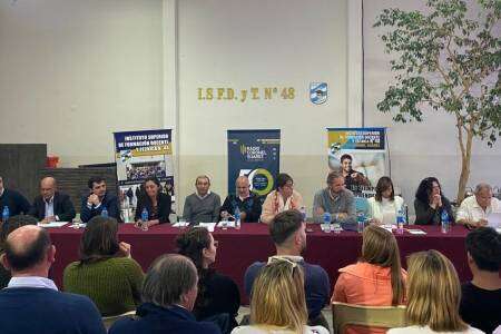 Así se desarrolló el Panel de Candidatos en el I.S.F.D. Y T. Nº48