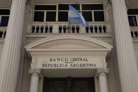 Golpe al ahorro: los plazos fijos pasarán a rendir mucho menos que la inflación