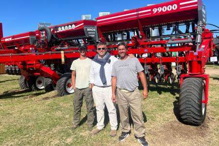 Christiani en Expo Agro: “El productor agropecuario siempre tiene la mirada puesta un poco más adelante”