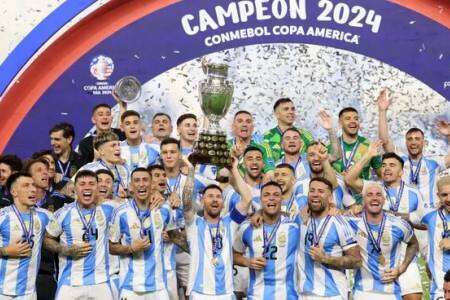 Histórico: Argentina venció 1-0 a Colombia en el tiempo extra y se consagró bicampeón de la Copa América. El comentario "cábala" de Pedro Charbonnier 
