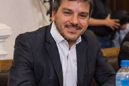 "El esfuerzo  lo tiene que hacer todo el arco político"