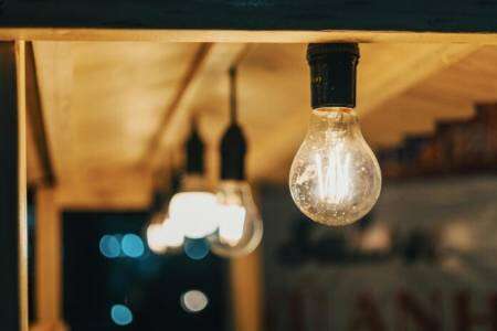 Autorizan un aumento de la luz en torno al 5% en la provincia de Buenos Aires