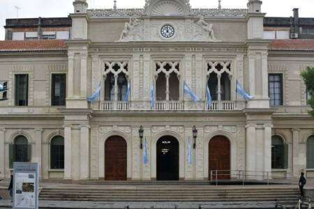 Nueva donación de 100 millones para la UNS de otra universidad pública