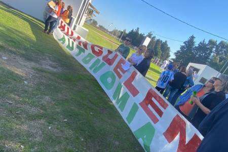 Manifestación de los vecinos de Huanguelén