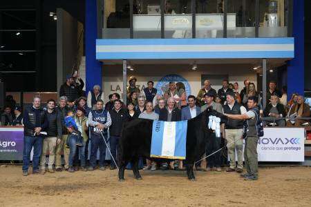La Gran Campeón Hembra Negra fue para La Alianza y la Colorada para La Rubeta