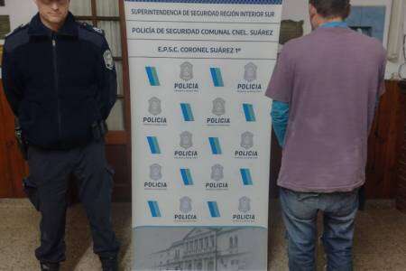 Aprehenden a un hombre por robar con un arma blanca en un kiosco céntrico