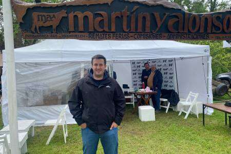Martín y Alonso: 35 años en el mercado ganadero.