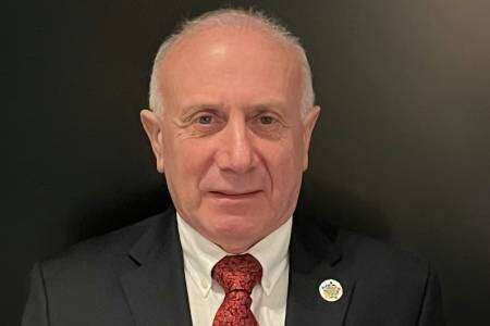 Un médico de Adolfo Gonzales Chaves fue elegido presidente de la Federación Mundial de Terapia Intensiva