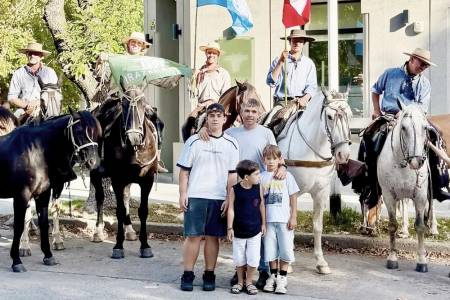 La hazaña de "los Gassioles": unieron los dos océanos a caballo en la travesía "De mar a mar"