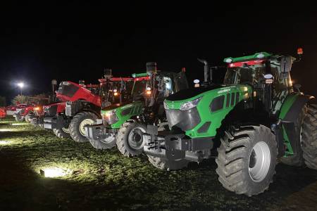 TREVOR AGRO presentó productos APACHE, AGRO CHERY y YOMEL.