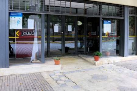 PAMI: Escasa disponibilidad de cupos obliga a jubilados a abonar el total de la consulta 