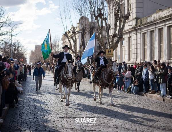 Coronel Suárez se prepara para los festejos del 6 de agosto: desfile institucional, Noche de Gala y agenda cultural