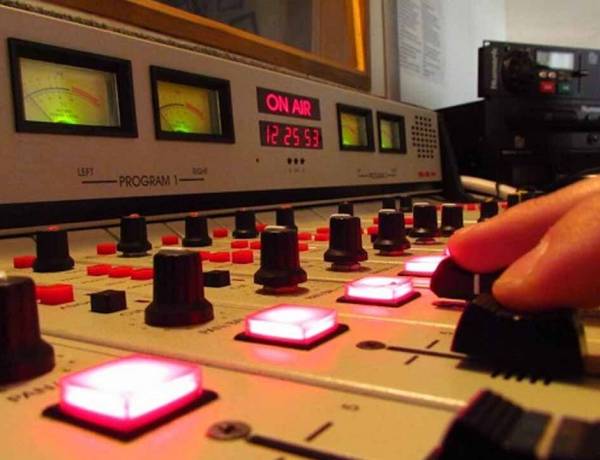 La magia detrás del aire: por qué se celebra hoy el Día del Operador de Radio