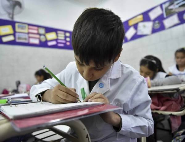 Apenas el 5 por ciento de los argentinos identificó a la educación como el principal problema del país