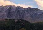 El cerro de la Ventana y todo el cordón amanecieron nevados