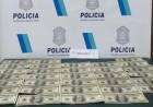 Detienen a un hombre por tenencia de 3200 dólares truchos