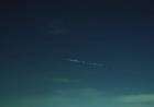 Una hilera de luces iluminó el cielo en algunas provincias y estallaron las redes