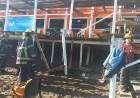Cedió el piso de un parador y un grupo de jubilados cayó a la playa