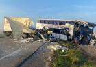 Trágico choque entre camión y micro en Ruta 3: cuatro muertos y 16 heridos
