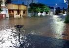 Olavarría: un temporal dejó casas inundadas y calles anegadas en la ciudad